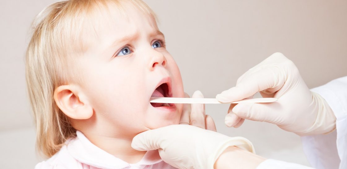 How to tell if your baby has a sore throat