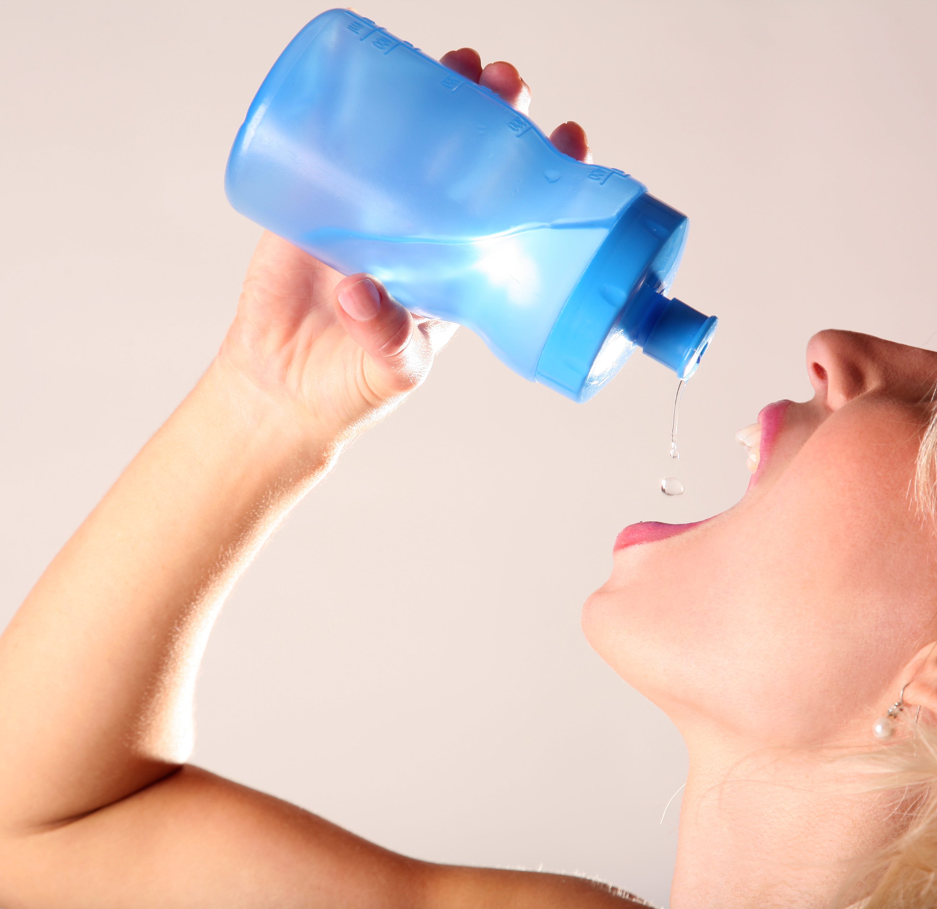 if-you-suffer-from-a-dry-mouth-here-are-7-ways-to-help-you