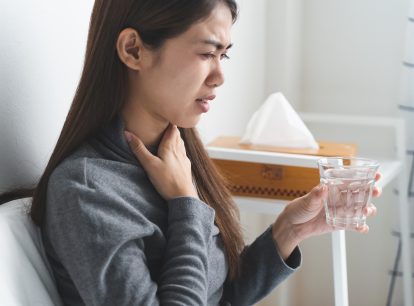 Can lack of vitamin D cause a sore throat?